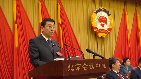 651KP0JE.08_21_59_10.Still001 651KP0JE.08_21_59_10.Still001