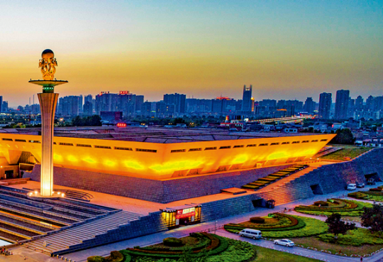 河南省洛阳博物馆俯瞰(2018 年6 月4 日摄) 河南日报供图 河南省洛阳博物馆俯瞰(2018 年6 月4 日摄) 河南日报供图