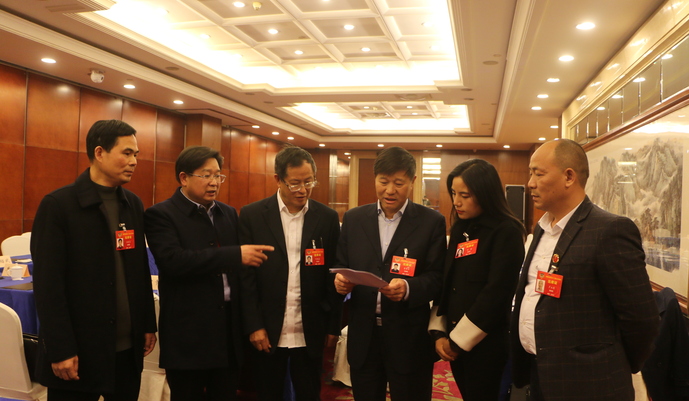 散会协商“不散场”