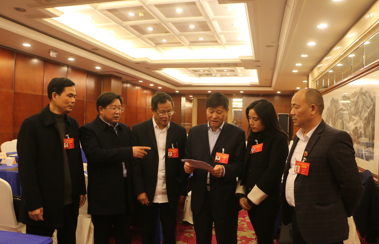 散会协商“不散场”