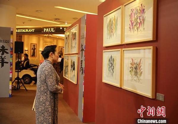 点击进入下一页