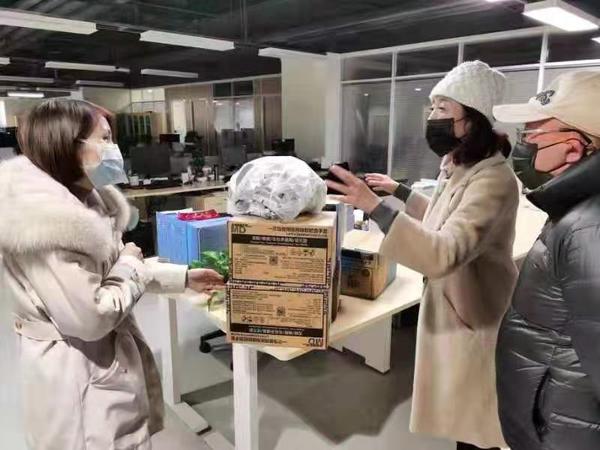 1 图一香港社团组织援汉物资 1 图一香港社团组织援汉物资