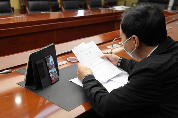 李铁生副主席主持召开疫情防控工作领导小组办公室视频会议 李铁生副主席主持召开疫情防控工作领导小组办公室视频会议