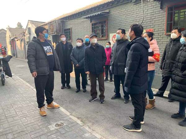 宋铁健主席带队深入街道社区督导落实疫情防控工作 宋铁健主席带队深入街道社区督导落实疫情防控工作
