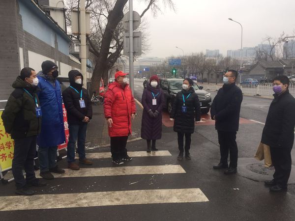 9市委统战部副部长刘先传看望民主党派下沉干部