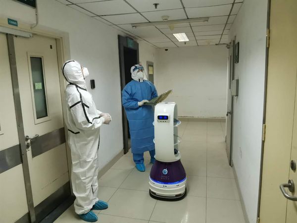 机器人参与抗“疫”2 机器人参与抗“疫”2