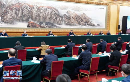 3月6日，中共中央总书记、国家主席、中央军委主席习近平在北京出席决战决胜脱贫攻坚座谈会并发表重要讲话。 新华社记者 鞠鹏 摄