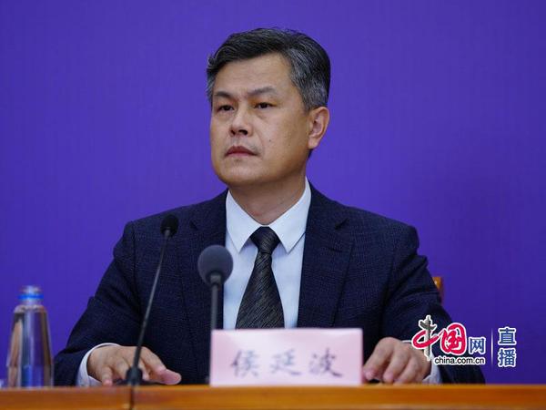 国家邮政局市场监管司副司长侯延波 国家邮政局市场监管司副司长侯延波