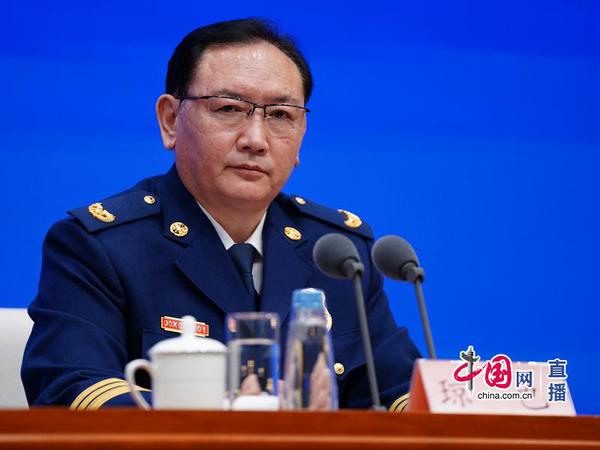 应急管理部党组成员、消防救援局局长琼色