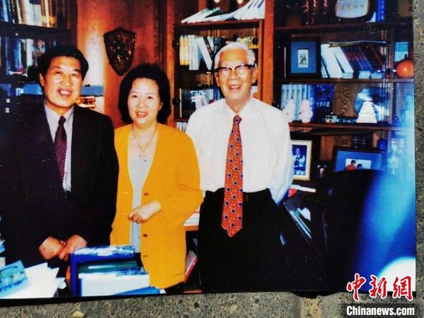 86岁老作家忆柏杨二三事：手稿、骨灰终回大陆