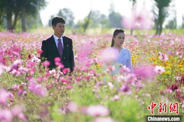 图为《一个都不能少》剧照。　剧组提供 摄