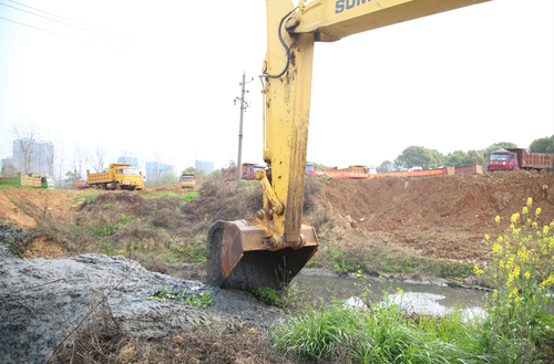 东湖区施工现场 东湖区施工现场