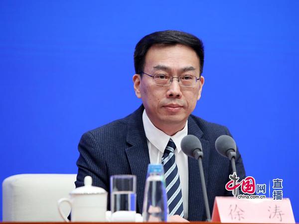 中国科学院应对疫情科研攻关组组长、中国科学院前沿局局长、中国科学院大学附校长徐涛院士