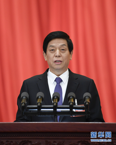 全国人大常委会委员长栗战书作全国人民代表大会常务委员会工作报告。新华社记者 高洁 摄