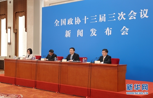 　5月20日，全国政协十三届三次会议召开新闻发布会。大会新闻发言人郭卫民向中外媒体介绍本次大会有关情况并回答记者提问。图为新闻发布会现场。新华网记者 王翰林 摄