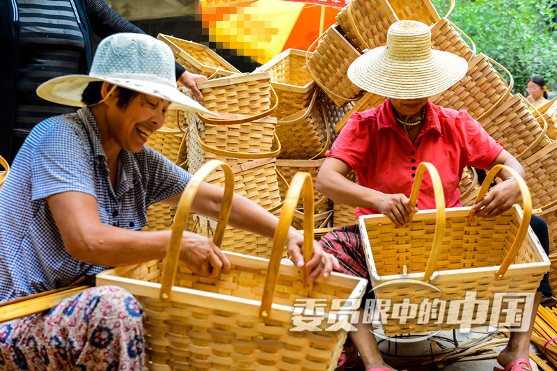 心中有党，勤劳致富