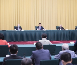 韩正与香港、澳门界别政协委员共商国是