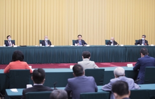 韩正与香港、澳门界别政协委员共商国是