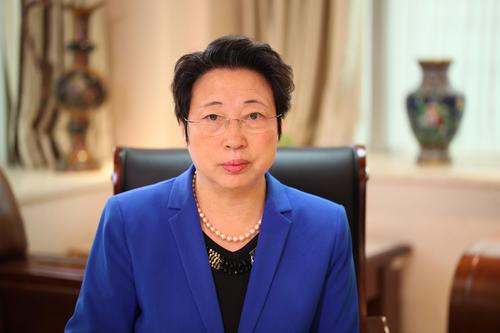 全国政协委员、中华护理学会名誉理事长 李秀华