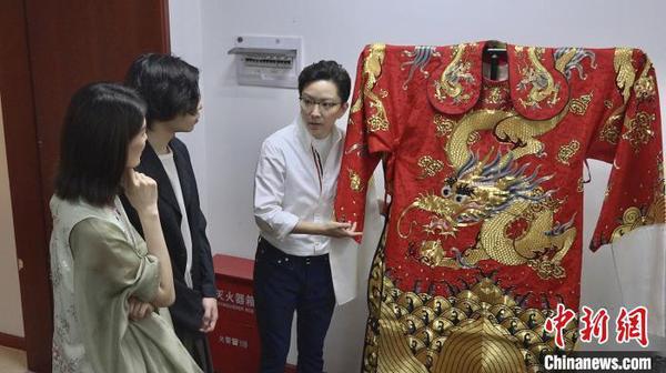 点击进入下一页