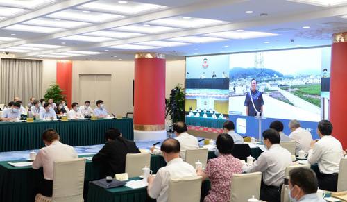全国政协十三届常委会第十二次会议举行专题分组讨论3