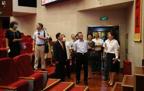 参观王府校园与科学技术实践创新实验室4 参观王府校园与科学技术实践创新实验室4