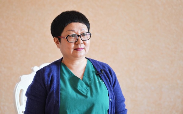 潘昕在接受记者采访 潘昕在接受记者采访