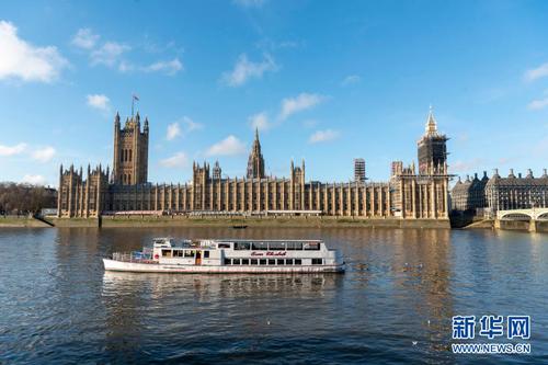 这是12月5日在英国伦敦拍摄的议会大厦。新华社发（雷伊·唐 摄）