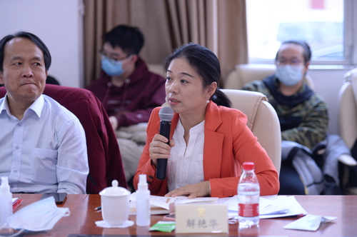 人民政协报网络有限公司副总编解艳华