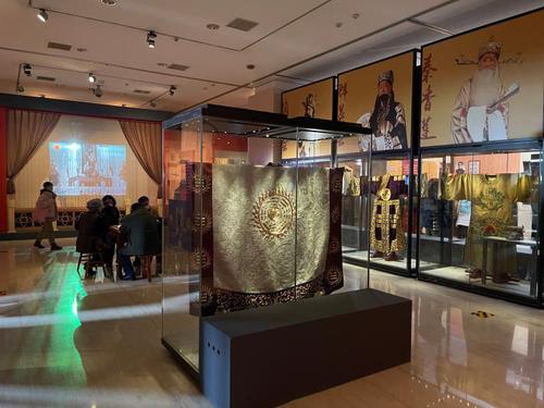 “龙马精神海鹤姿——马连良先生诞辰120周年纪念展”现场。首都博物馆供图