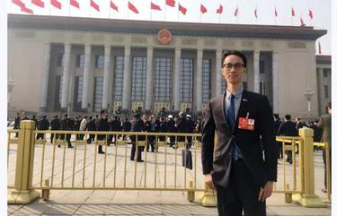 除了80分的基础分，他为何额外奖励自己10分？