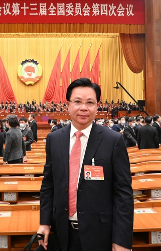 全国政协委员刘昕 全国政协委员刘昕