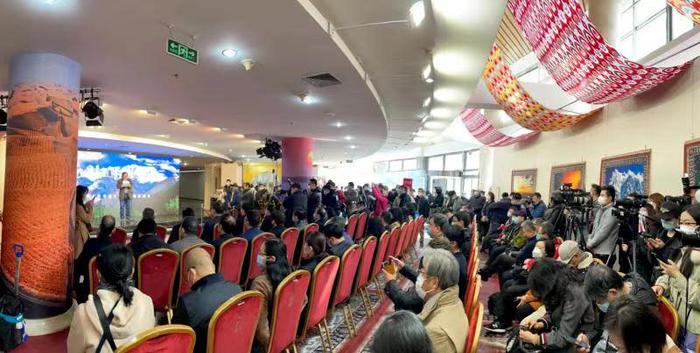 新闻发布会现场 新闻发布会现场