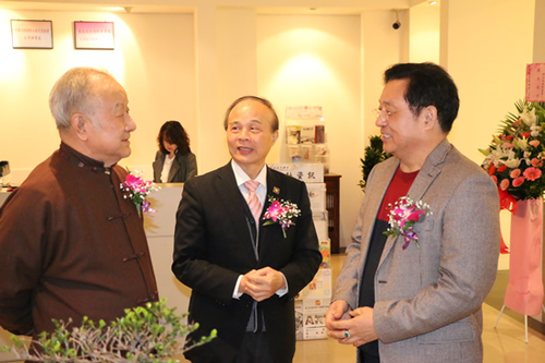 朱法鹏新闻稿03291997 朱法鹏新闻稿03291997