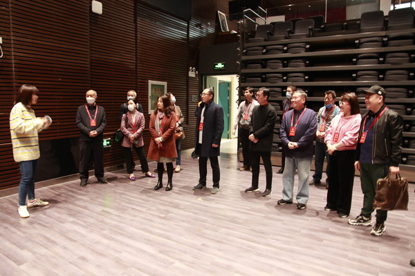 政协委员视察参观南阳剧场