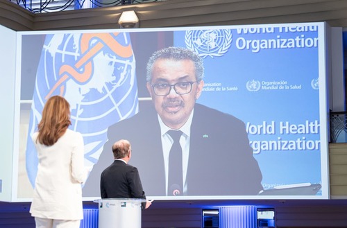 这是2月19日在德国慕尼黑拍摄的世界卫生组织总干事谭德塞通过视频出席慕尼黑安全会议线上特别会议的画面。新华社发（慕尼黑安全会议供图）