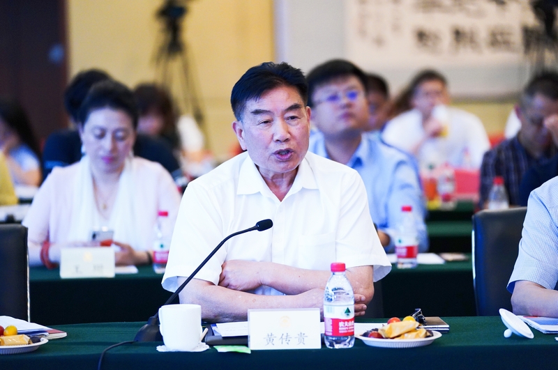 黄传贵 十二届全国政协委员、云南省医学哲学研究会会长