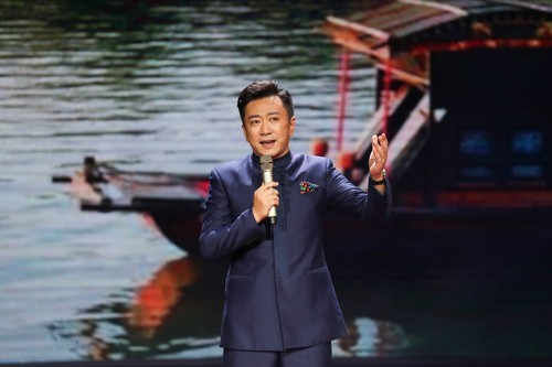 《南湖，有船靠岸》 作者：黄亚洲 朗诵：高枫(广西艺术学院播音指导、教授 中国播音主持金话筒获得者)