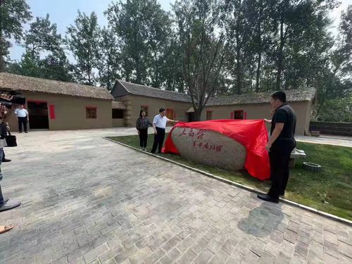 GetAttachment (2) GetAttachment (2)