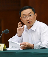 全国政协委员，农工党四川省委会副主委，四川省卫生健康委员会主任何延政：落实医疗机构公共卫生责任创新医防协同机制