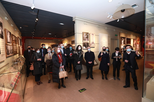 GetAttachment (3) GetAttachment (3)