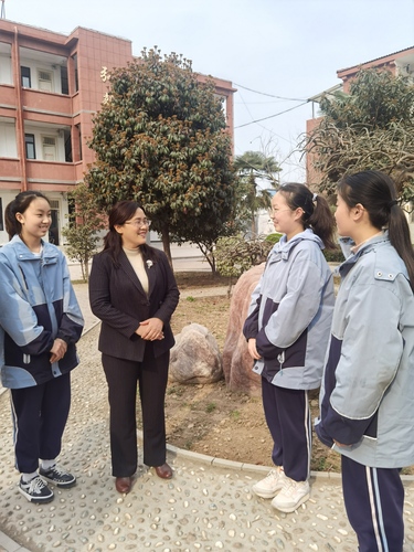 (豫站，21日市县政协版，委员新样子）乡(958578)-20220321103201