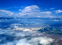 发挥长江大保护骨干主力军作用，全面做好工程建设风险管控