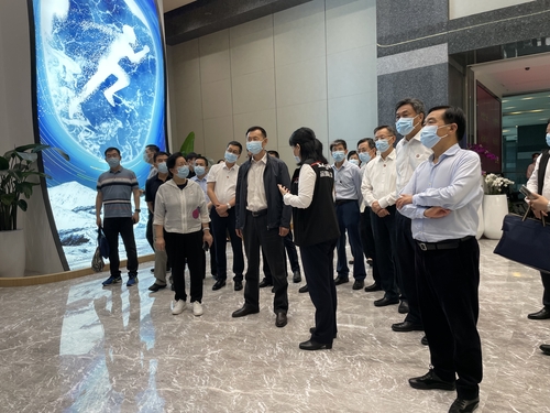 调研组在深圳调研(1218453)-20220720170928