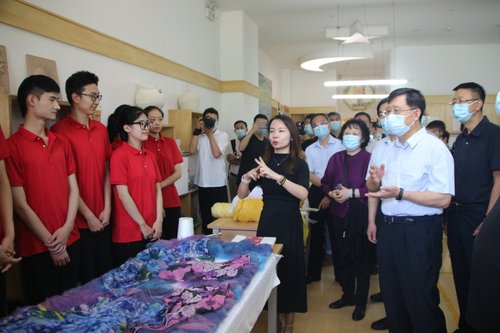 调研组在西安美术学院特殊教育艺术学院调研(1283658)-20220819093619 调研组在西安美术学院特殊教育艺术学院调研(1283658)-20220819093619