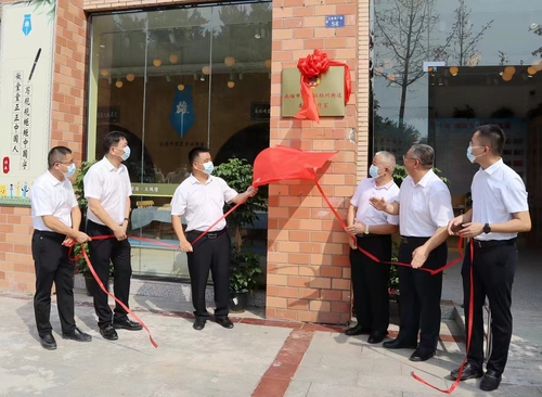 GetAttachment (1) GetAttachment (1)