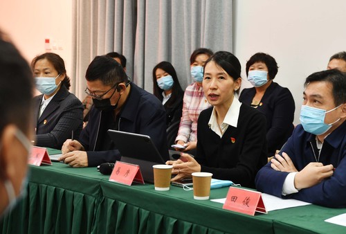 易彦通过“云端党课”线上直播平台，向广大(1490011)-20221115095846