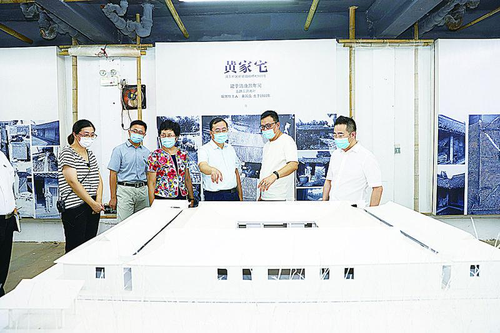 2022年9月8日，“协商于民”政协委员新场工作站开展协商活动。