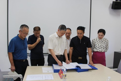 2_三亚市政协:委员很亲 政协很近(分离(2756095)-20230807095453 2_三亚市政协:委员很亲 政协很近(分离(2756095)-20230807095453