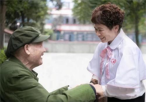 暖心故事配图(3036426)-20230926094400_爱奇艺 暖心故事配图(3036426)-20230926094400_爱奇艺